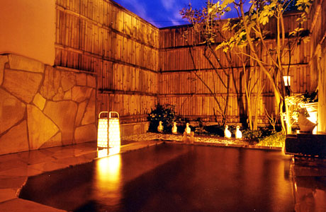 洋風露天風呂「ミストラル」